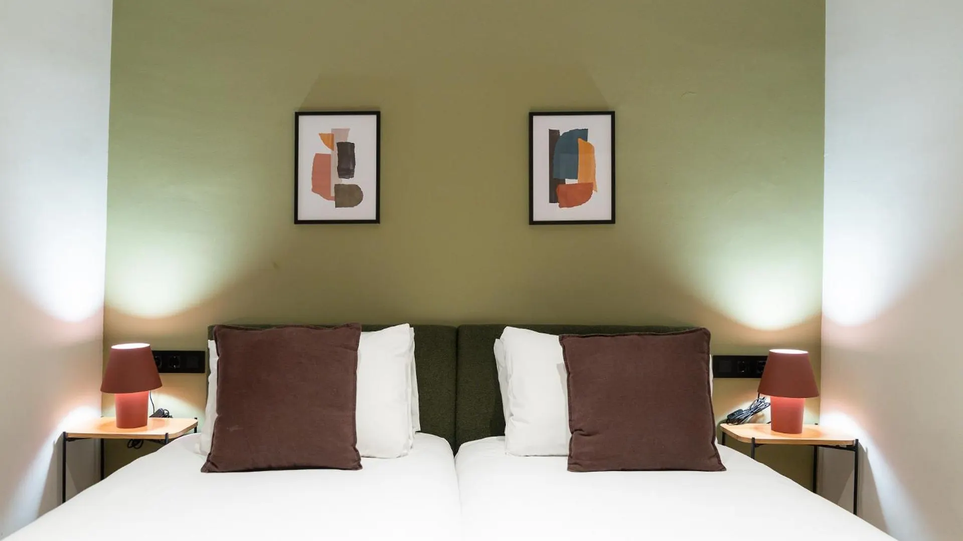 Stay U-Nique Apartments Balmes II 바르셀로나 0*,